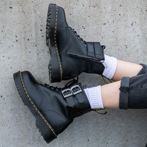 EUC Women’s Dr.Martens 1460 8-Eye Bex Buckle Boot - Black